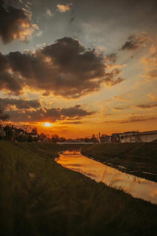 Apartman Stari Toranj Vukovar Eksteriør billede